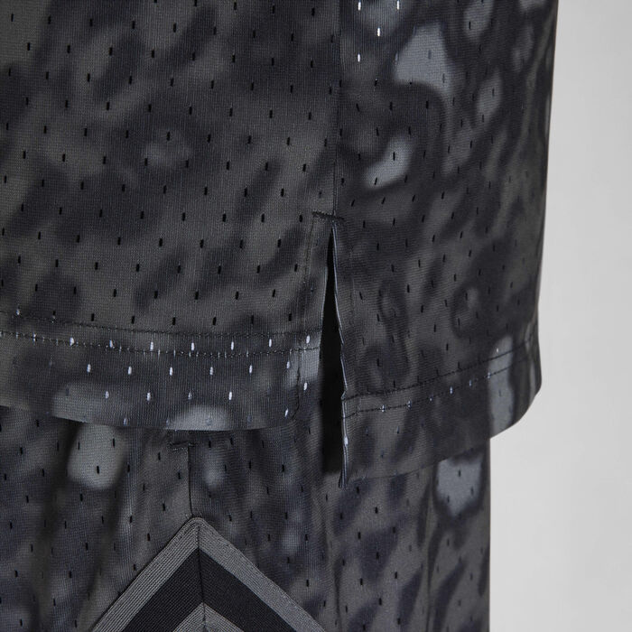 جوردن سبورت تيشيرت دراي-فت ميش للرجال رمادي image number 4