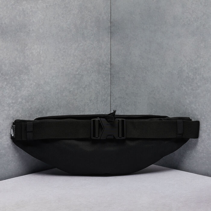 نايكي شنطة خصر هيرتيج أسود image number 1