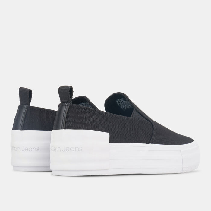 كالفن كلاين حذاء بولد فولكنايزد فلاتفورم سليب اون للنساء أسود image number 2