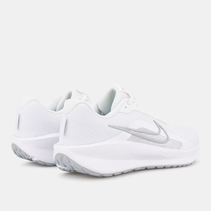 نايكي حذاء الجري داون شيفتر 13 للرجال أبيض image number 2