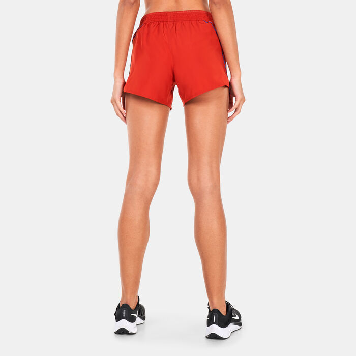 نايكي شورت دراي-فت ايكون كلاش للنساء وردي image number 1