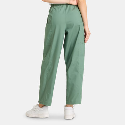نيو بالانس بنطال يوتيليتي للنساء أخضر