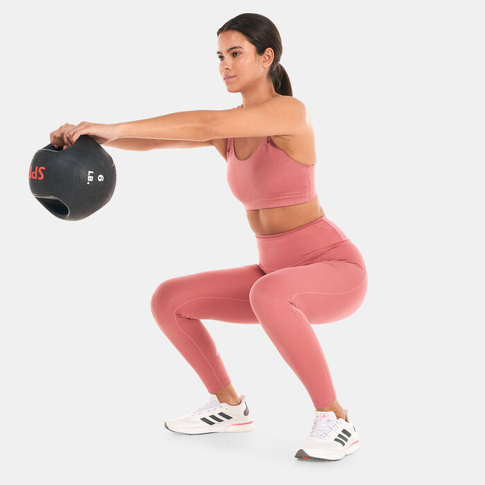 اديداس صدرية رياضية يوغا لوكس ستوديو بدعم خفيف فاير للنساء أحمر image number 2