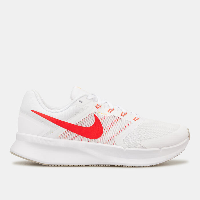 نايكي حذاء الجري رن سويفت 3 للرجال أبيض image number 0