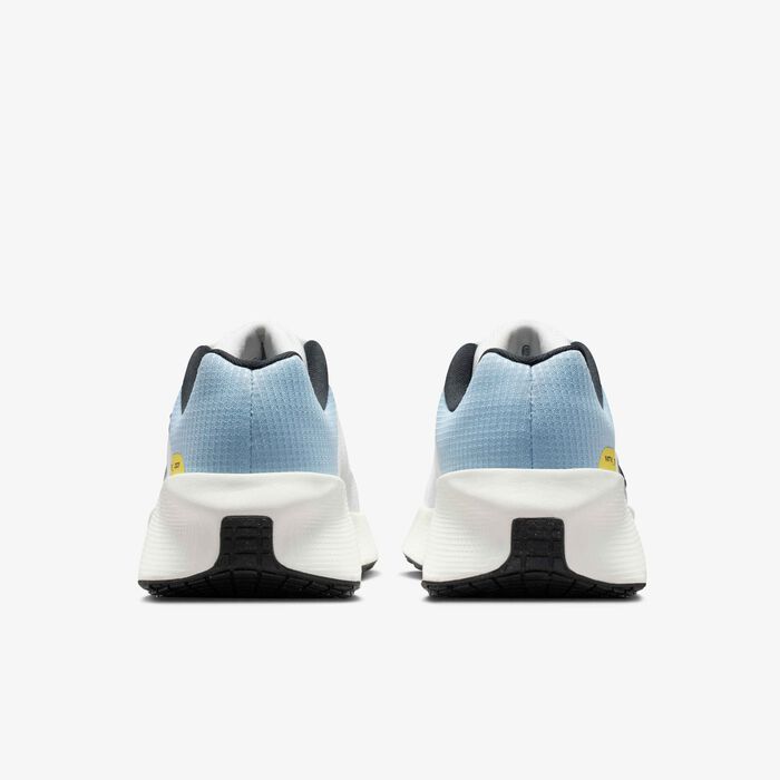 نايكي حذاء مترو تك للنساء أبيض image number 5