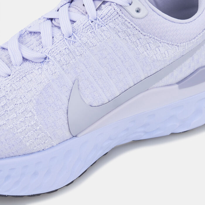 نايكي حذاء رياكت انفينيتي 3 رود رانينج للرجال رمادي image number 5