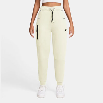 نايكي بنطال سبورتسوير تيك فليس للنساء أبيض