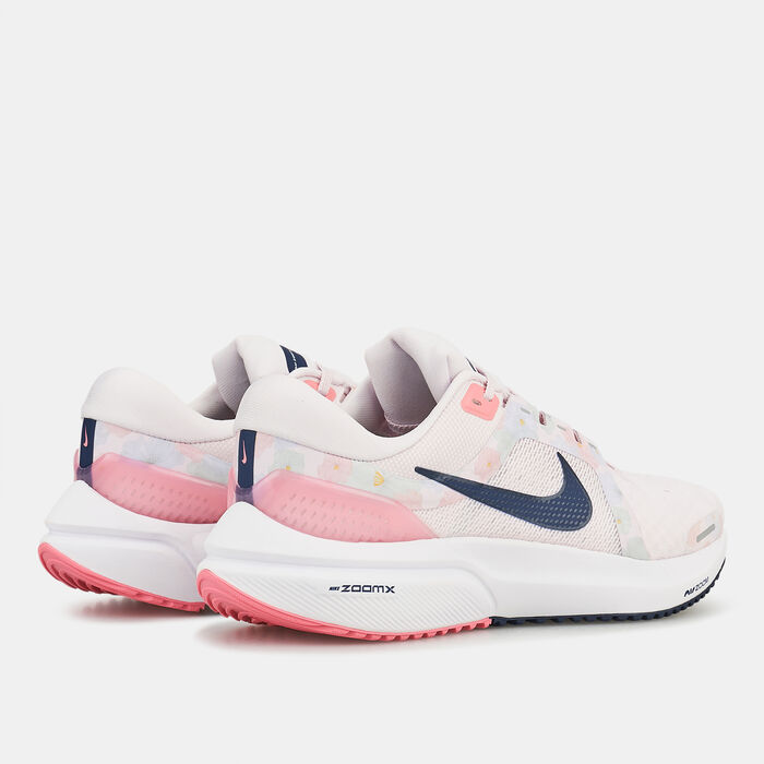 نايكي حذاء اير زوم فوميرو 16 PRM للنساء وردي image number 2