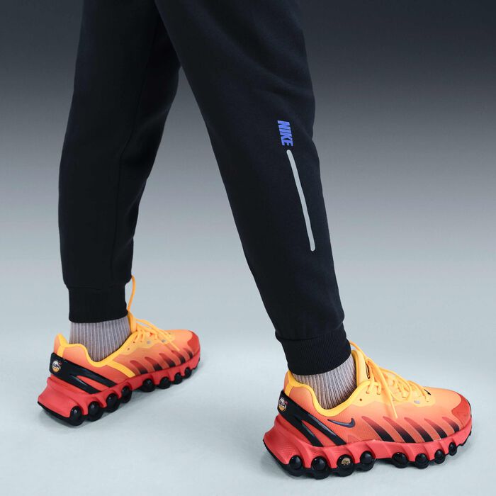 نايكي بنطال جوجرز سبورتسوير كلوب فليس أسود image number 4