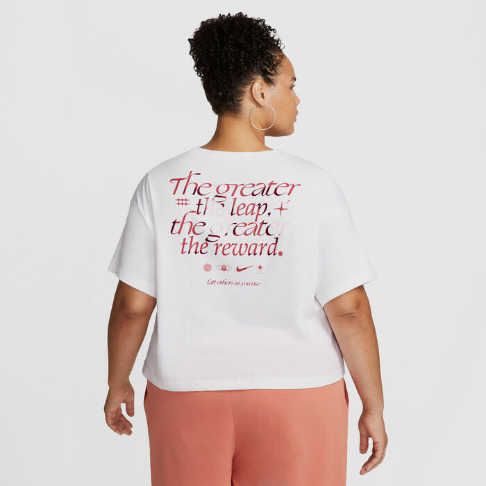 نايكي تيشيرت سبورتسوير سووش بوكسي للنساء أبيض image number 1