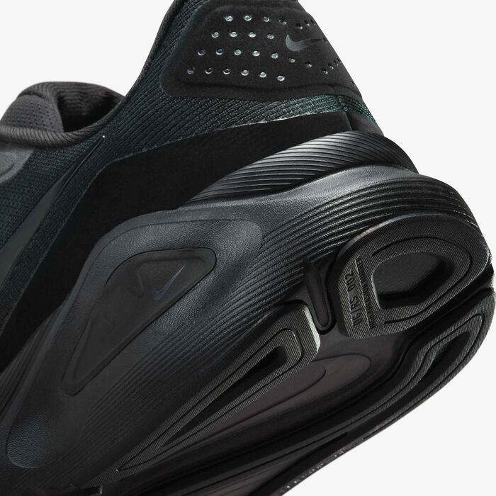 نايكي حذاء الجري ستراكتشر 26 رود للرجال أسود image number 7