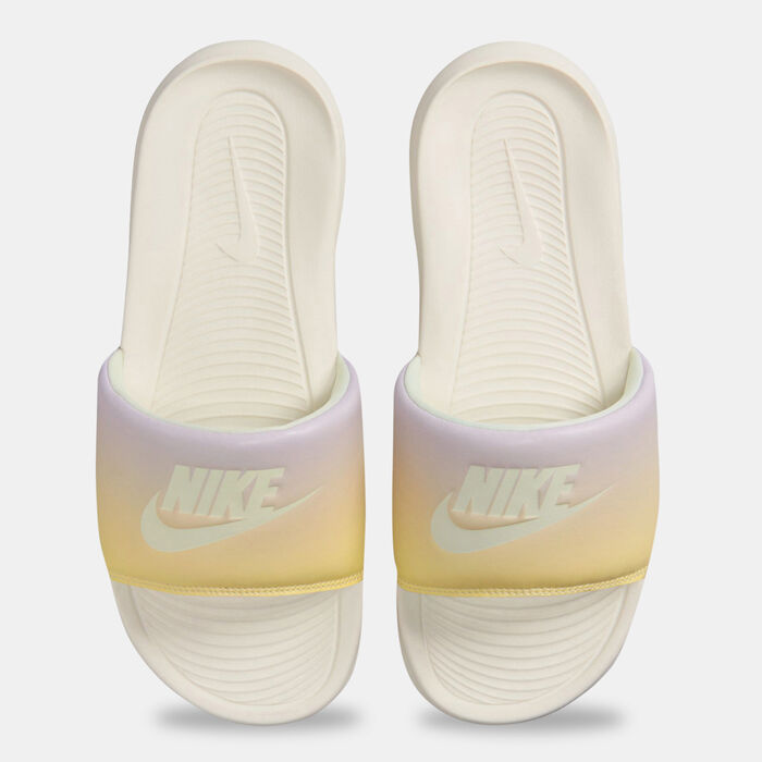 نايكي شبشب فيكتوري وان بطبعات للنساء أصفر image number 3