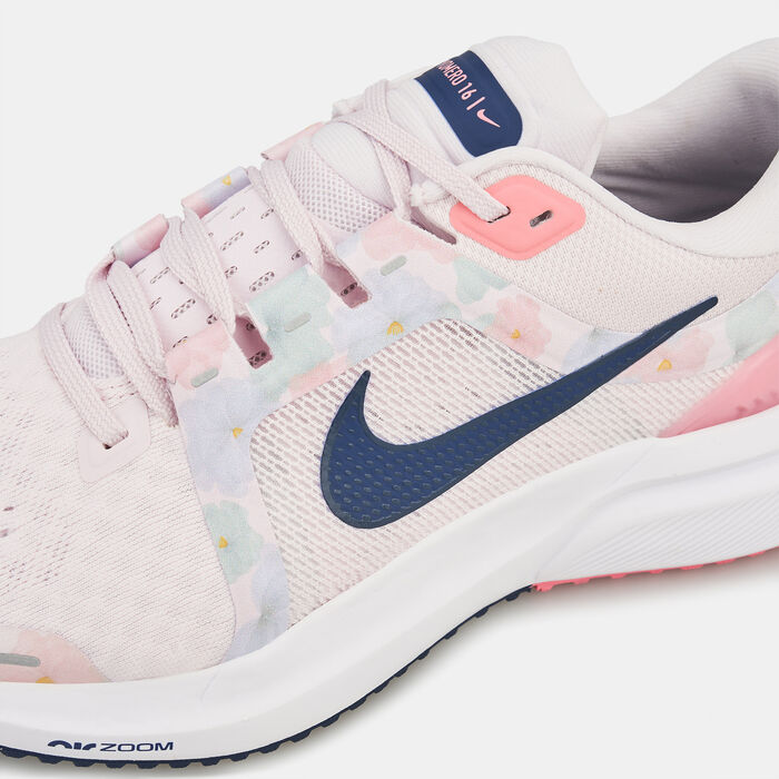 نايكي حذاء اير زوم فوميرو 16 PRM للنساء وردي image number 4